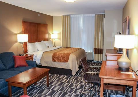 Comfort & Edmonton International Airport Hotel